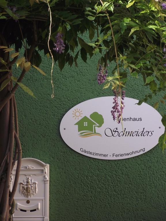 Ferienhaus Schneiders Kröv Extérieur photo
